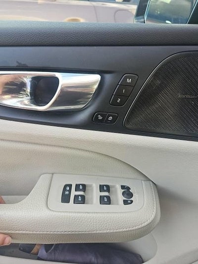 2020 Volvo S60 T6 AWD Momentum