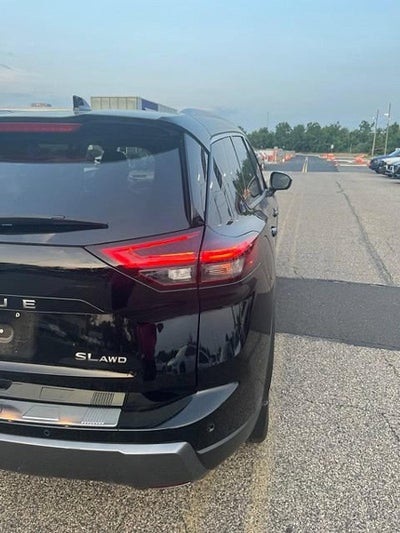 2025 Nissan Rogue AWD SL