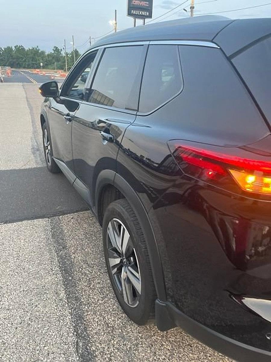 2025 Nissan Rogue AWD SL