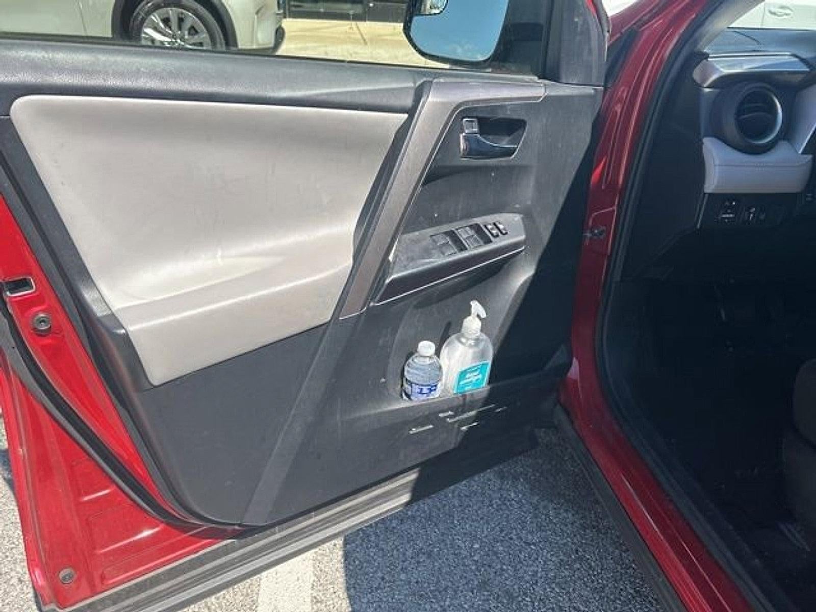 2017 Toyota RAV4 XLE AWD (Natl)