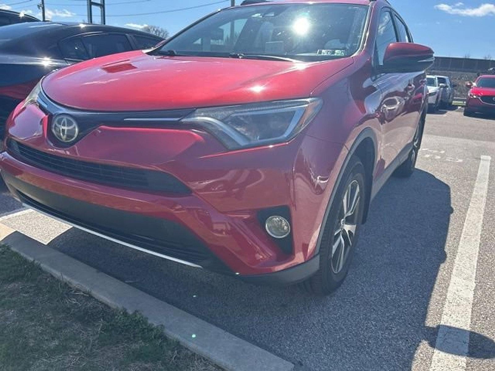 2017 Toyota RAV4 XLE AWD (Natl)