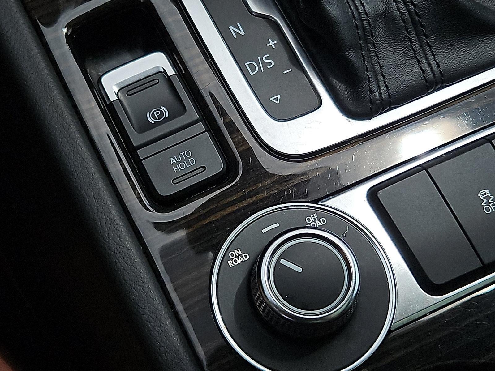 2017 Volkswagen Touareg V6 Executive