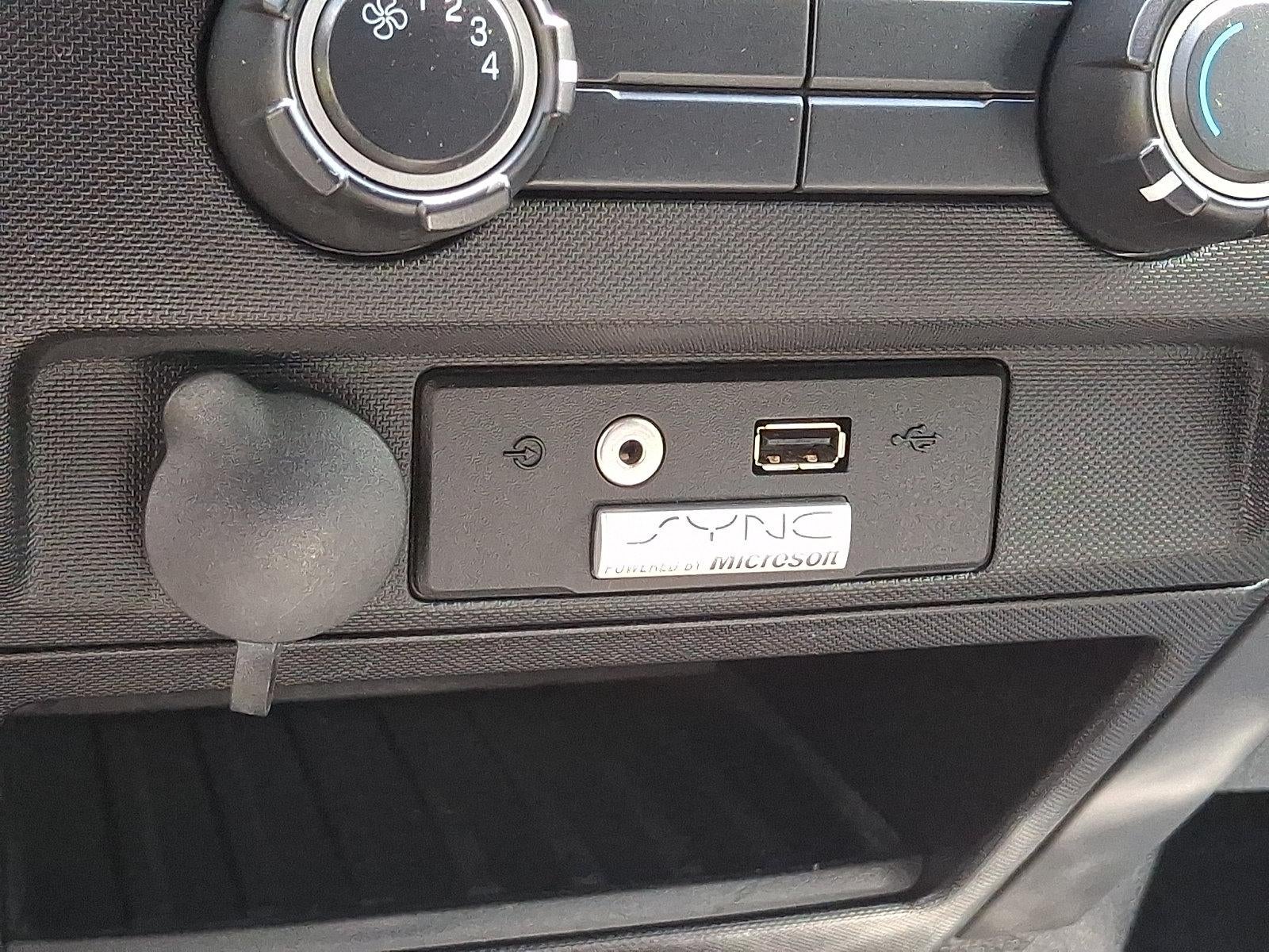 2014 Ford F-150 4WD SuperCab 6-1/2 Ft Box XL