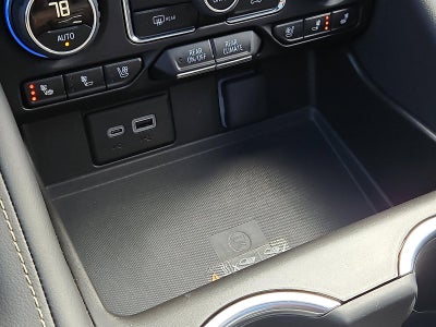 2024 Chevrolet Suburban 4WD Premier