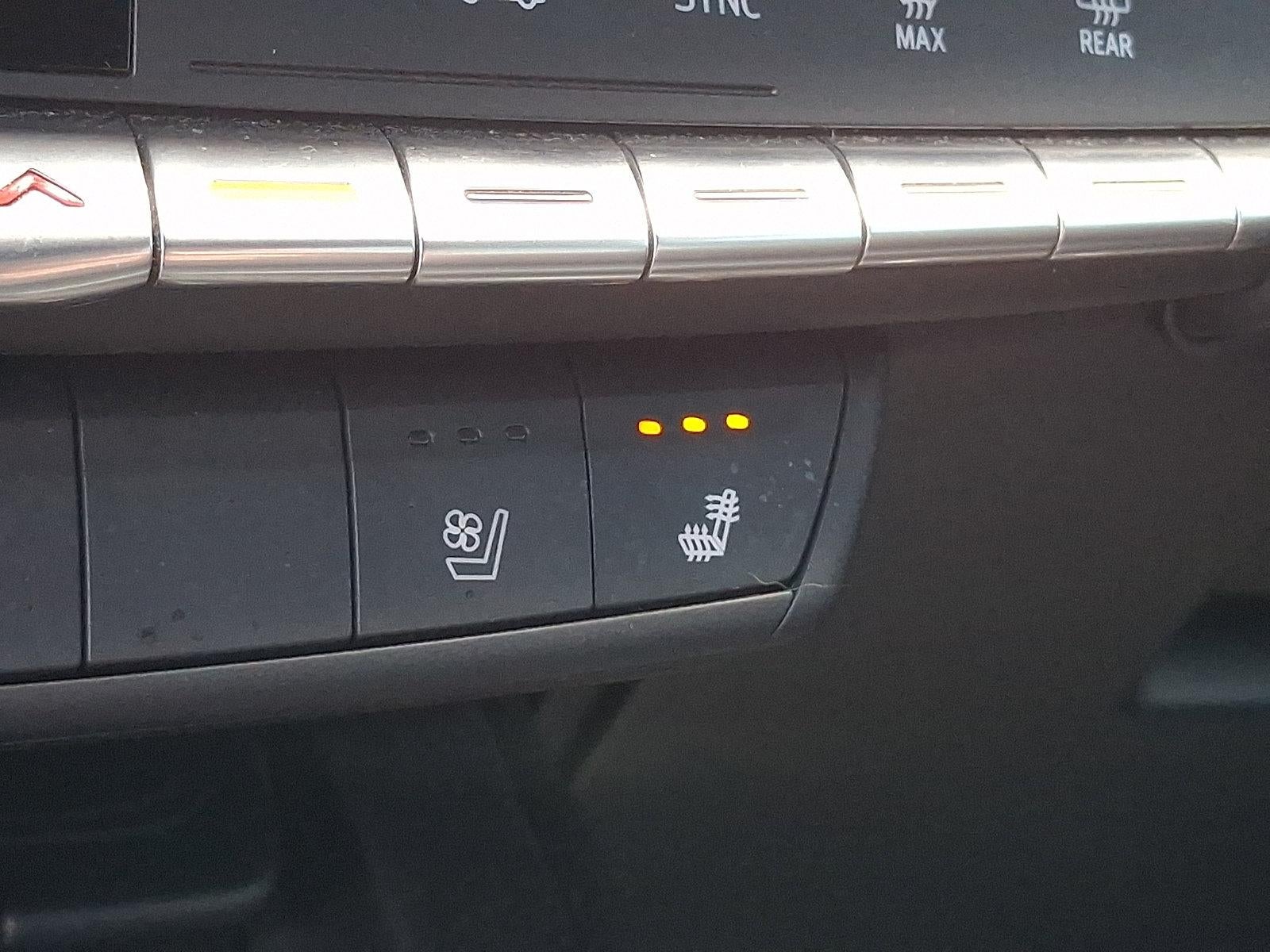 2023 Cadillac XT4 AWD 4dr Premium Luxury