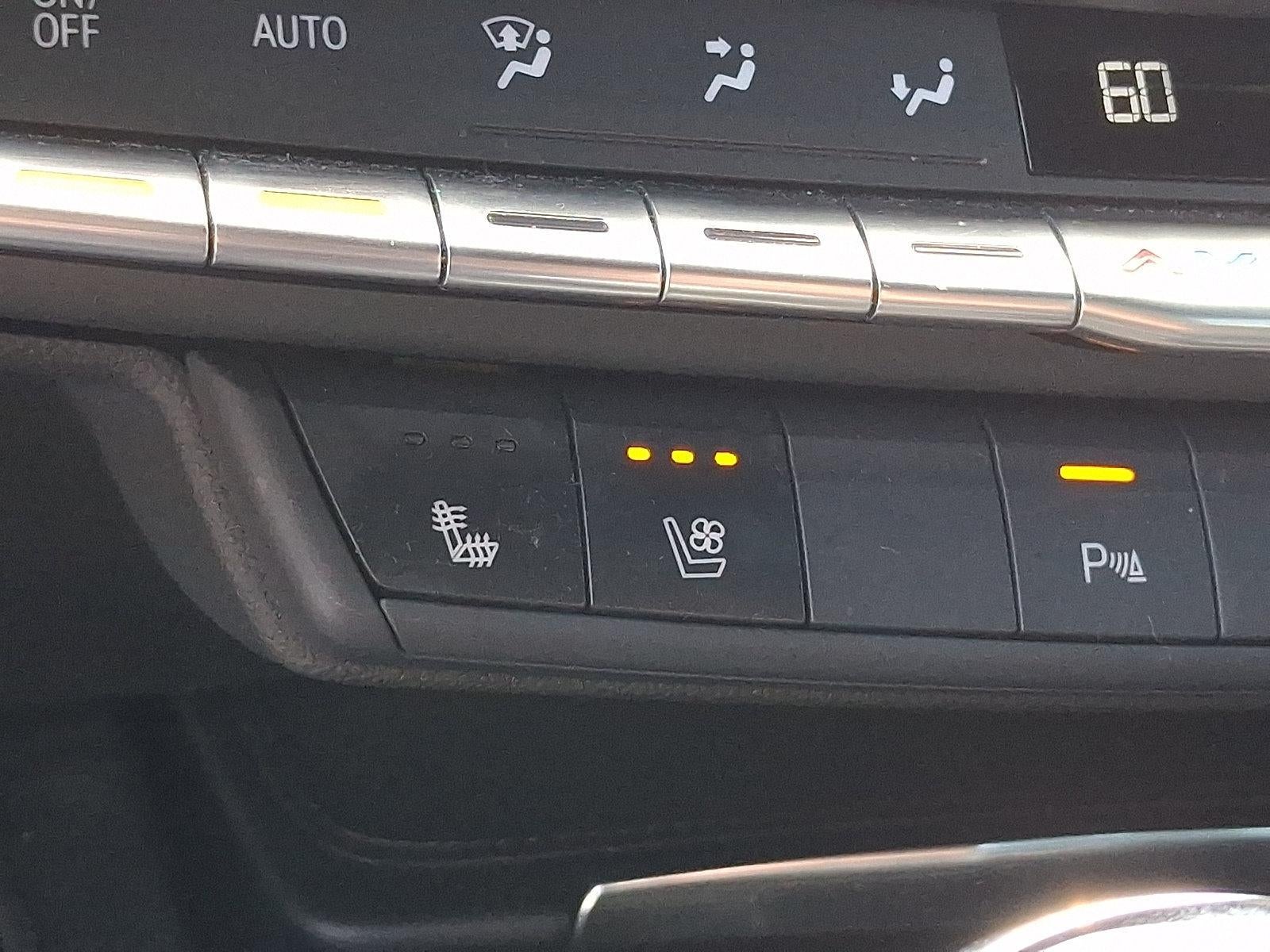 2023 Cadillac XT4 AWD 4dr Premium Luxury