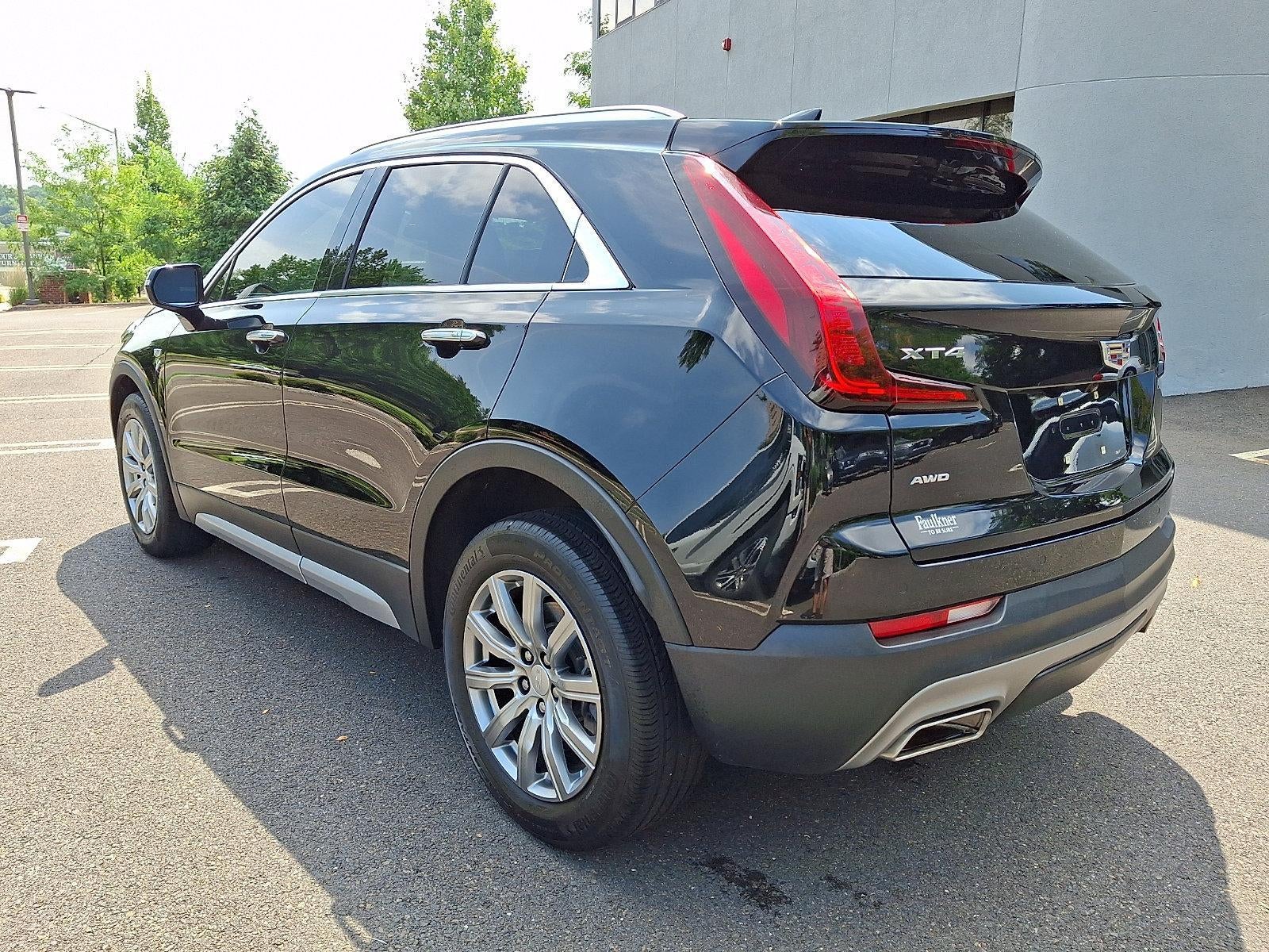 2023 Cadillac XT4 AWD 4dr Premium Luxury