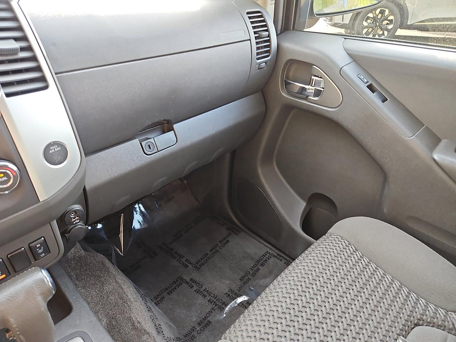 2017 Nissan Frontier SV V6 KING CAB®