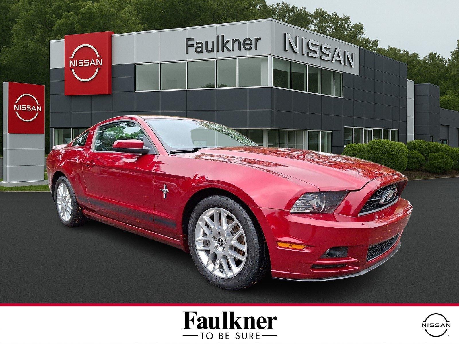 2014 Ford Mustang 2dr Cpe V6