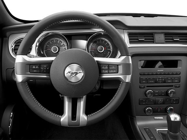 2014 Ford Mustang 2dr Cpe V6