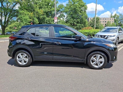 2023 Nissan Kicks S