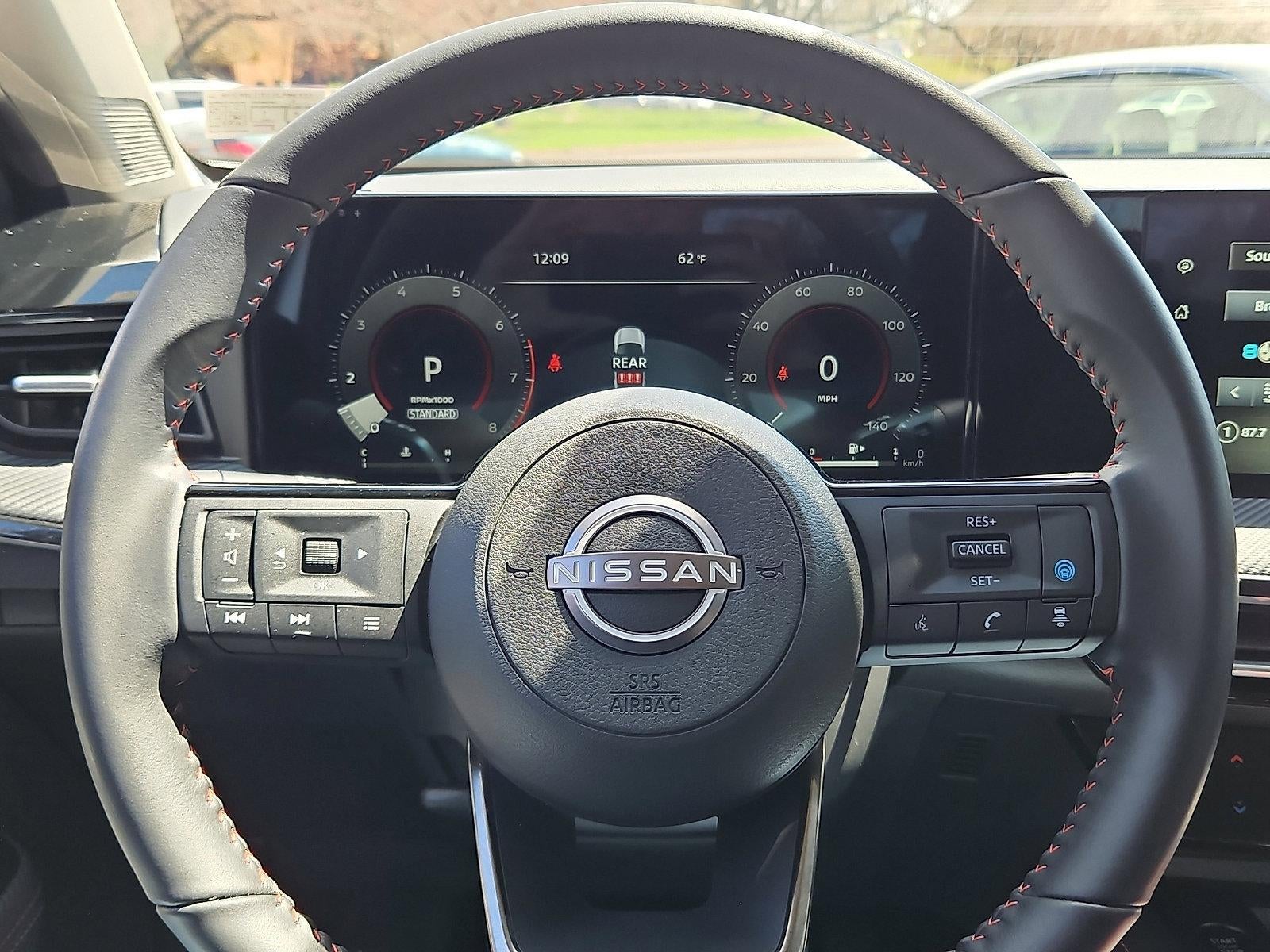 2025 Nissan Kicks SR