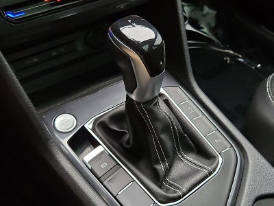 2022 Volkswagen Tiguan 2.0T SE R-Line Black 4MOTION