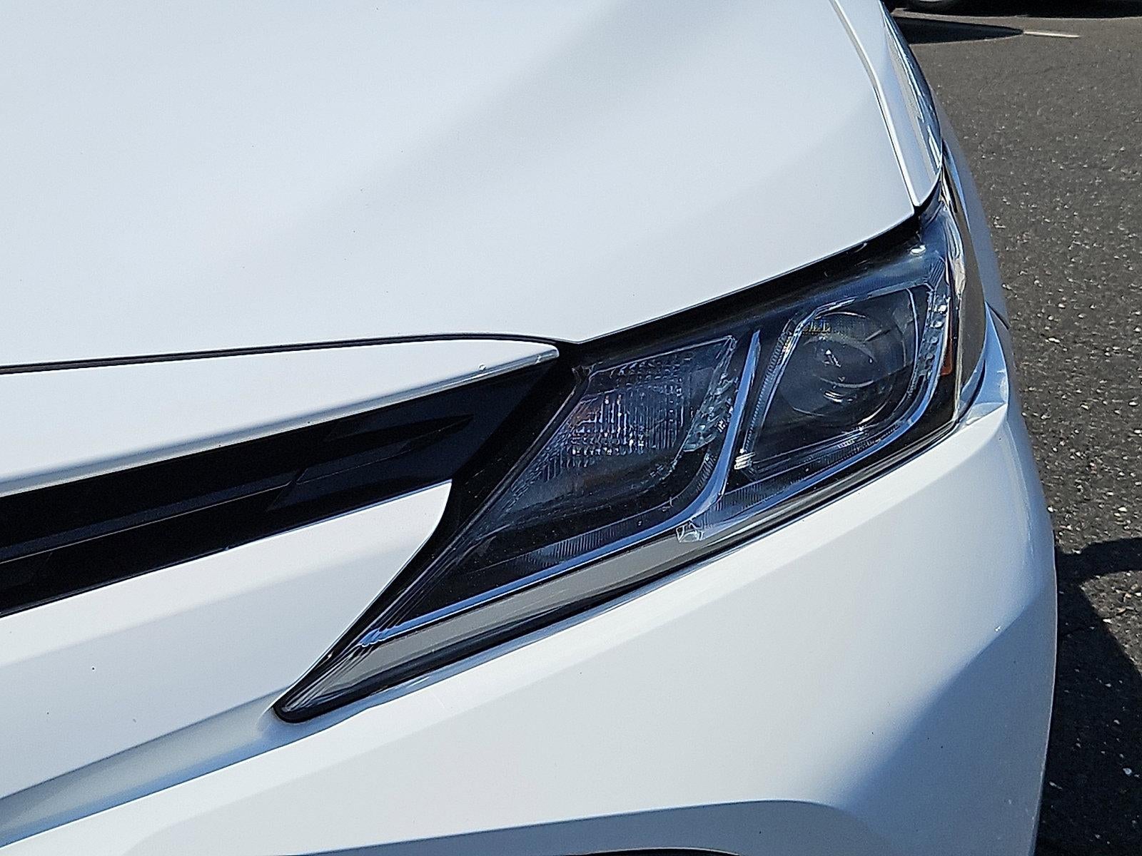 2019 Toyota Camry LE Auto (SE)