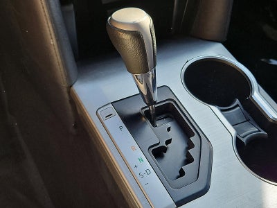 2012 Toyota Camry 4dr Sdn I4 Auto SE (Natl)