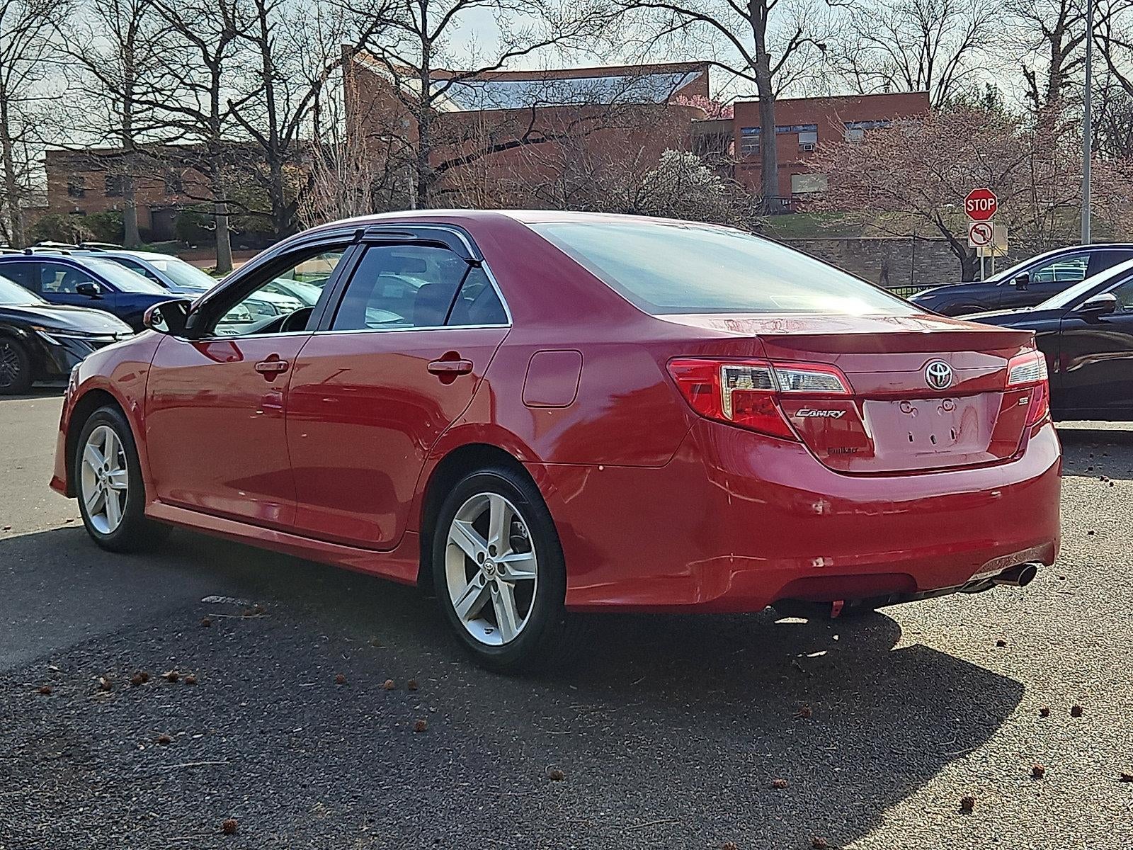 2012 Toyota Camry 4dr Sdn I4 Auto SE (Natl)