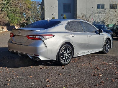 2021 Toyota Camry SE Auto (Natl)