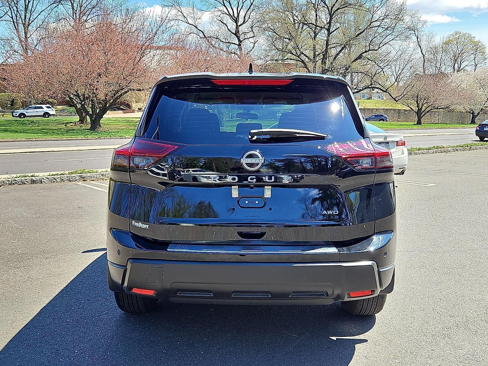 2026 Nissan Rogue SV