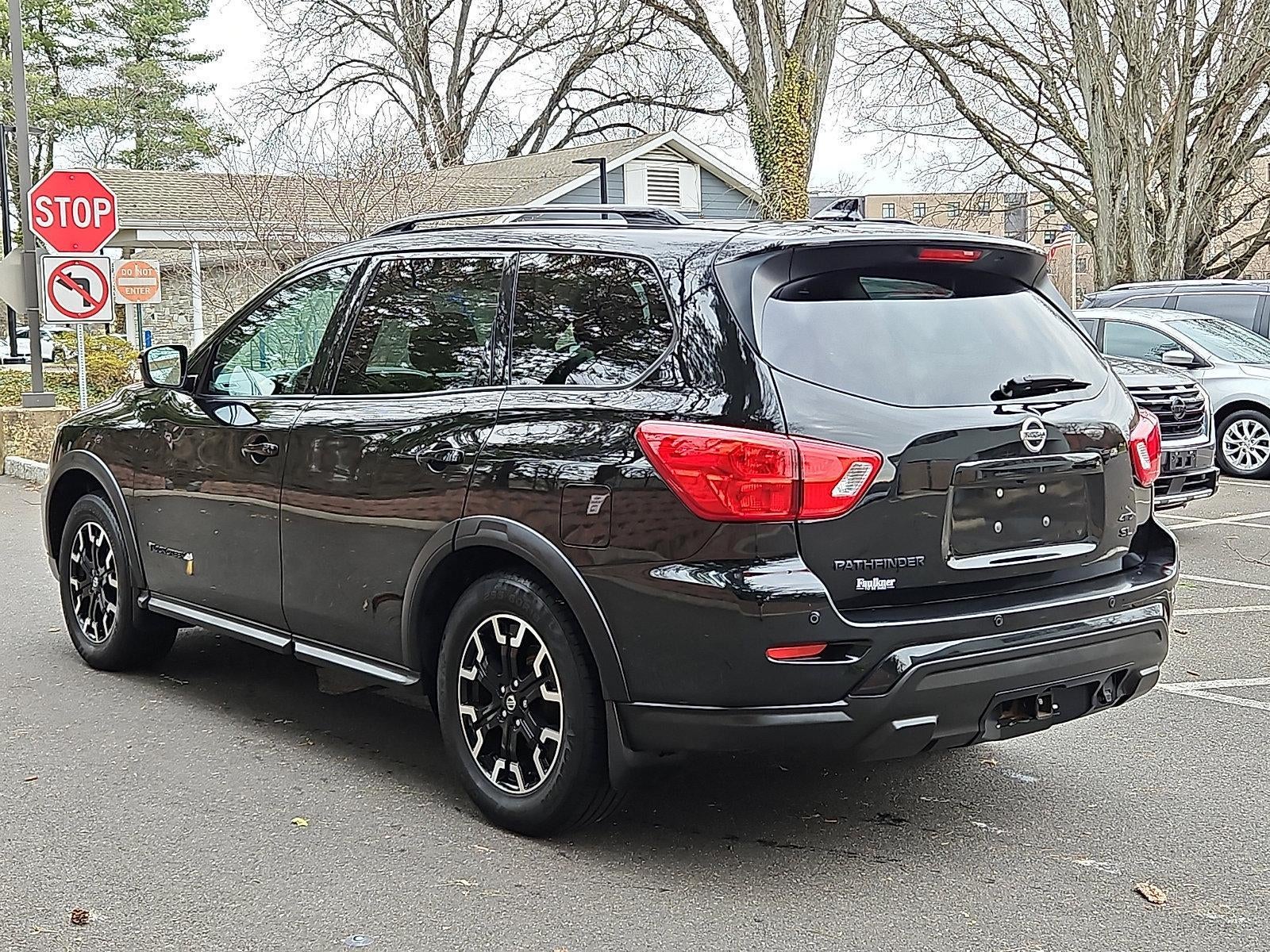 2019 Nissan Pathfinder SL 4WD