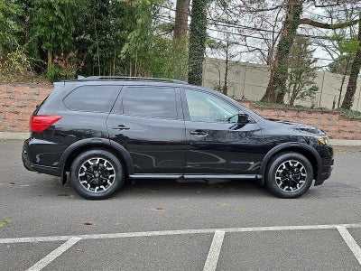 2019 Nissan Pathfinder SL 4WD
