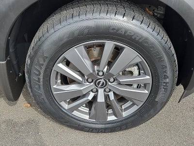 2023 Nissan Pathfinder SV