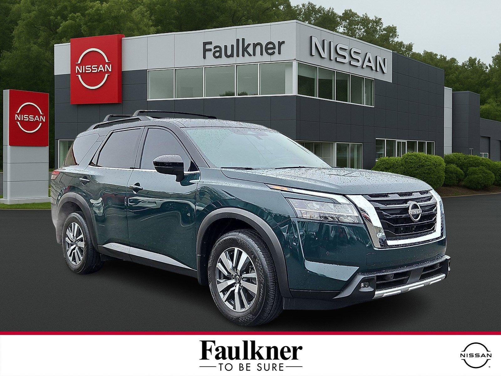 2024 Nissan Pathfinder SL
