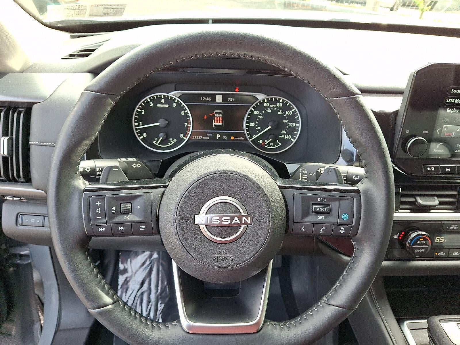 2024 Nissan Pathfinder SL