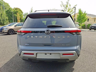 2024 Nissan Pathfinder SL