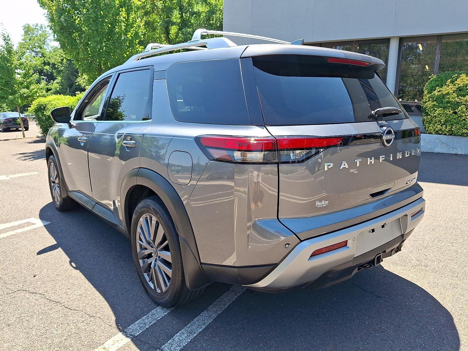 2024 Nissan Pathfinder SL