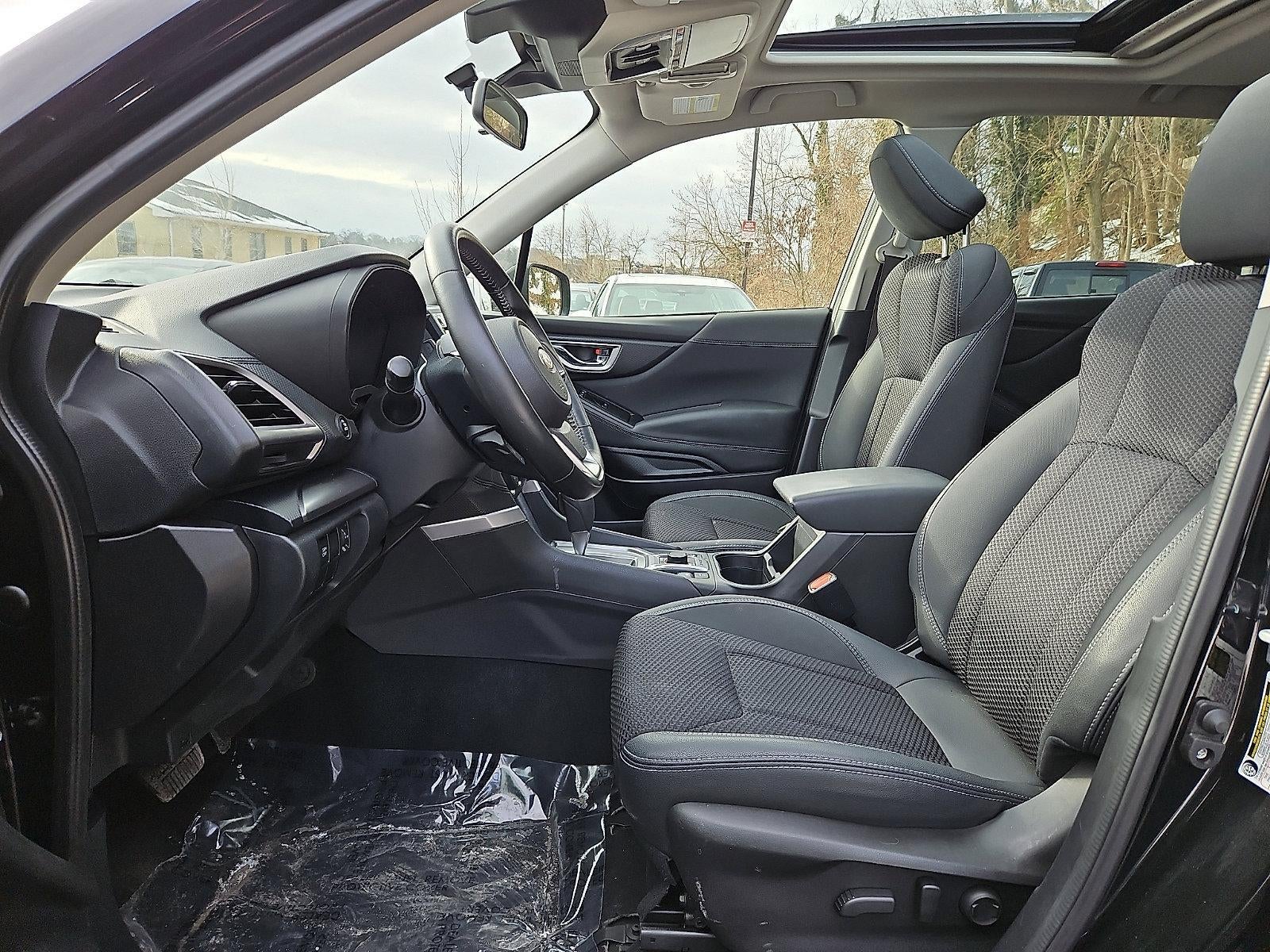 2023 Subaru Forester Premium CVT