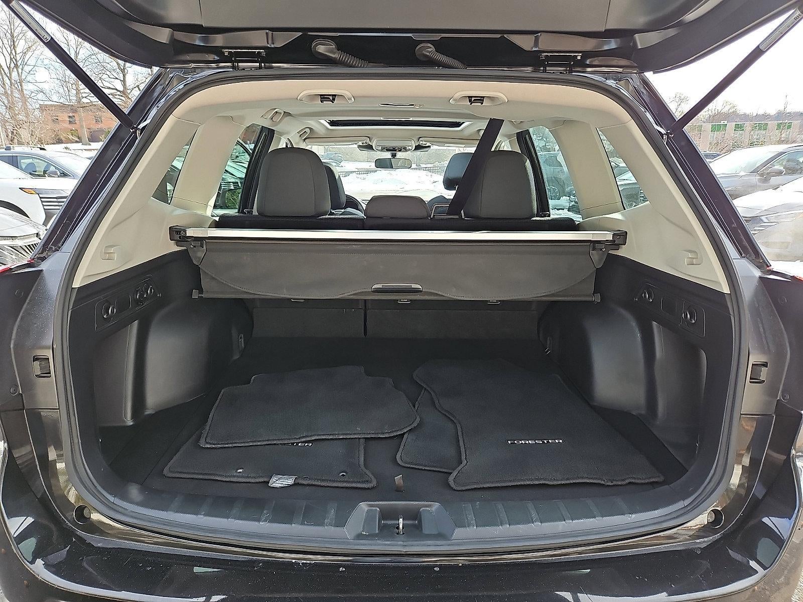 2023 Subaru Forester Premium CVT