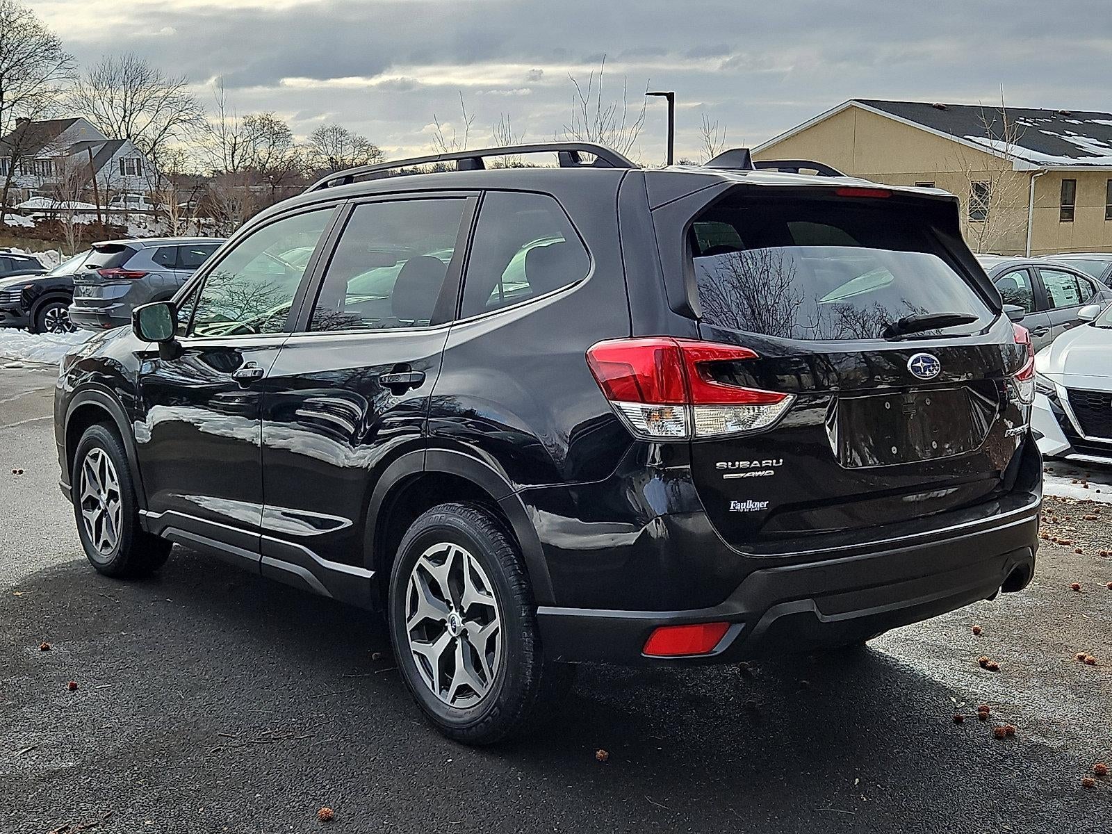 2023 Subaru Forester Premium CVT