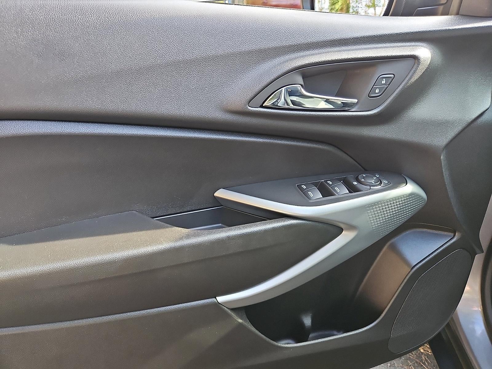 2024 Chevrolet Trax FWD 4dr LS