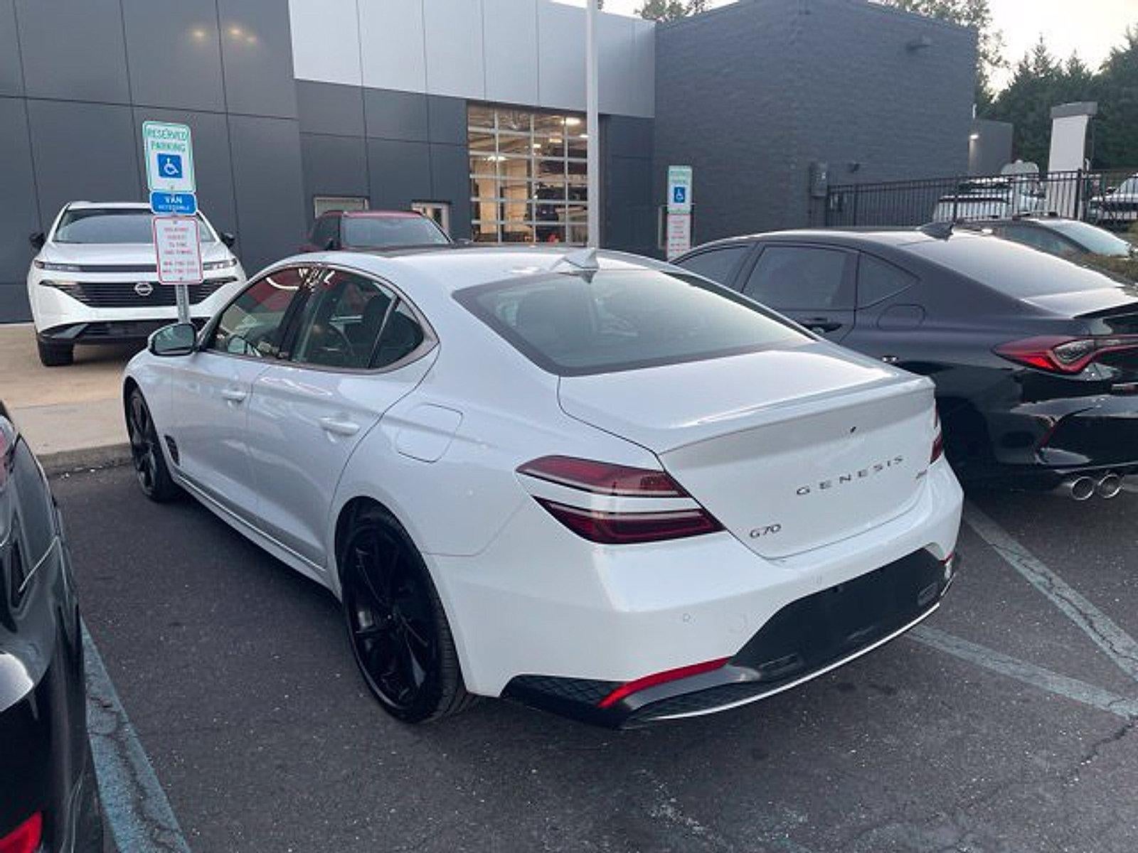 2023 Genesis G70 2.0T AWD
