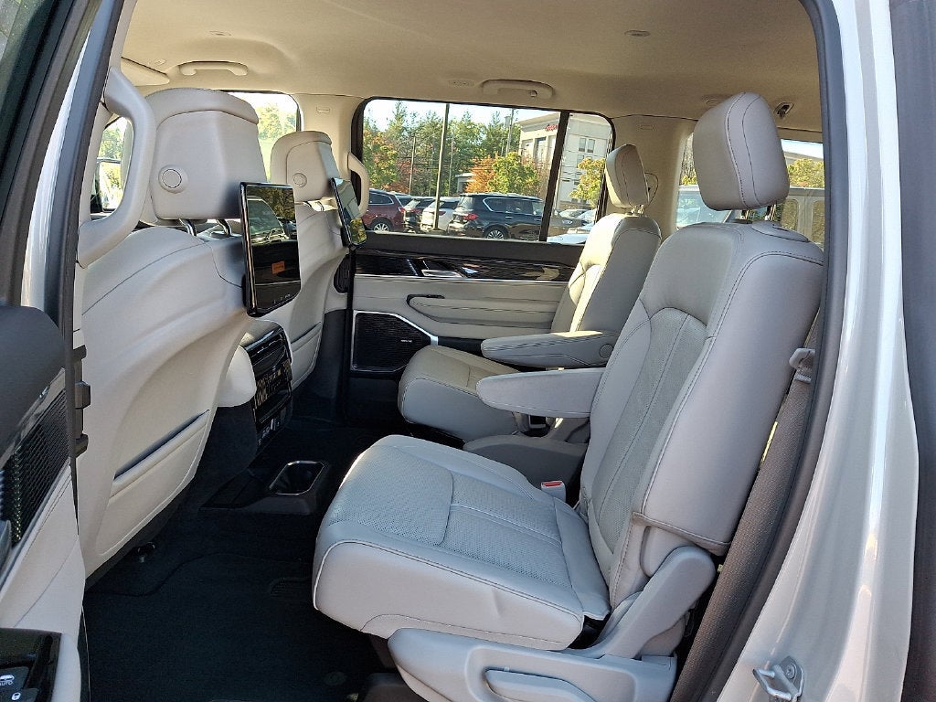 2022 Jeep Wagoneer Series III 4x4