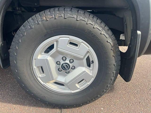 2024 Nissan Frontier Crew Cab 4x4 SV