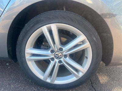 2014 Volkswagen Passat 4dr Sdn 1.8T Auto SE PZEV