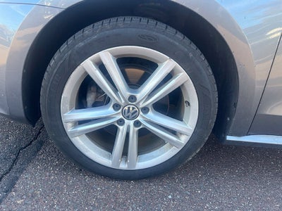 2014 Volkswagen Passat 4dr Sdn 1.8T Auto SE PZEV