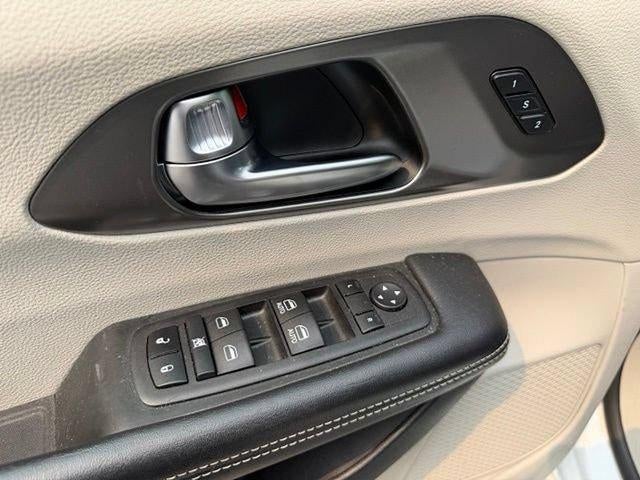 2023 Chrysler Pacifica Touring L FWD