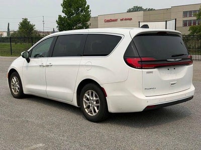 2023 Chrysler Pacifica Touring L FWD