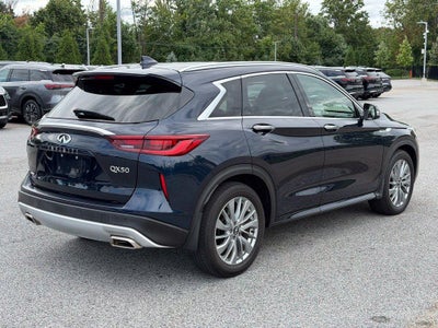 2023 INFINITI QX50 LUXE AWD