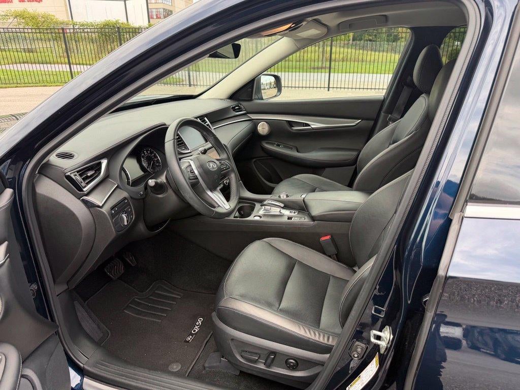 2023 INFINITI QX50 LUXE AWD