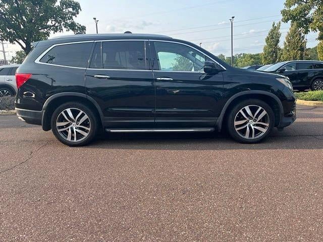 2016 Honda Pilot AWD 4dr Elite with DVD Rear Entertainment System and Navigation