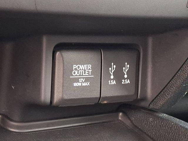 2016 Honda Pilot AWD 4dr Elite with DVD Rear Entertainment System and Navigation