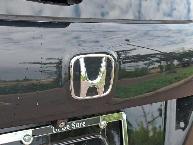 2016 Honda Pilot AWD 4dr Elite with DVD Rear Entertainment System and Navigation