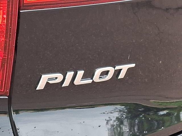 2016 Honda Pilot AWD 4dr Elite with DVD Rear Entertainment System and Navigation