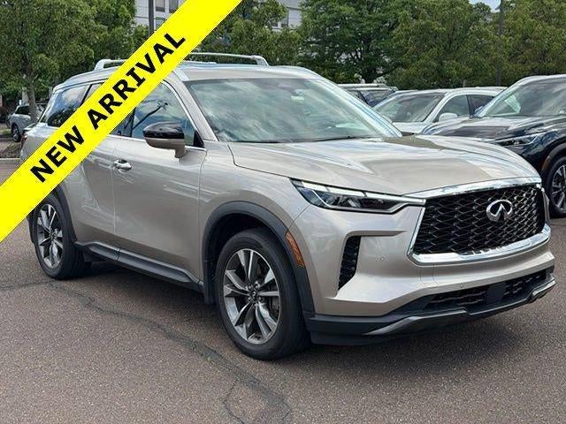 2022 INFINITI QX60 LUXE AWD