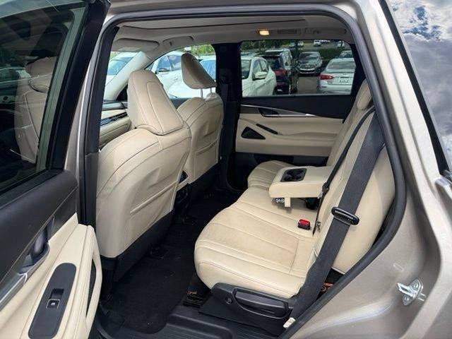 2022 INFINITI QX60 LUXE AWD