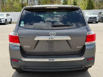 2013 Toyota Highlander 4WD 4dr V6 Plus (Natl)