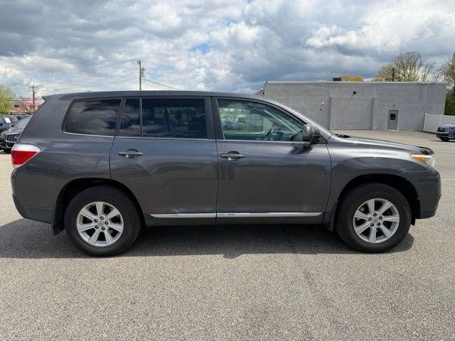 2013 Toyota Highlander 4WD 4dr V6 Plus (Natl)